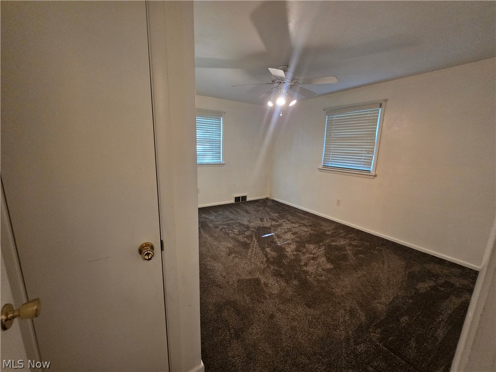 976 N Pasadena Avenue Elyria OH 44035