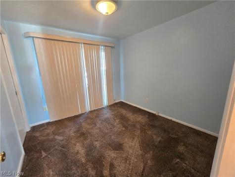 976 N Pasadena Avenue Elyria OH 44035