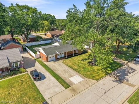 820 Harmon Street SW North Canton OH 44720