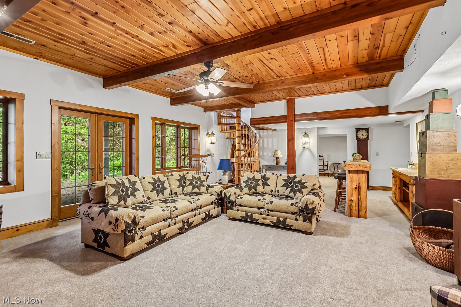 611 W Point Drive Akron OH 44333