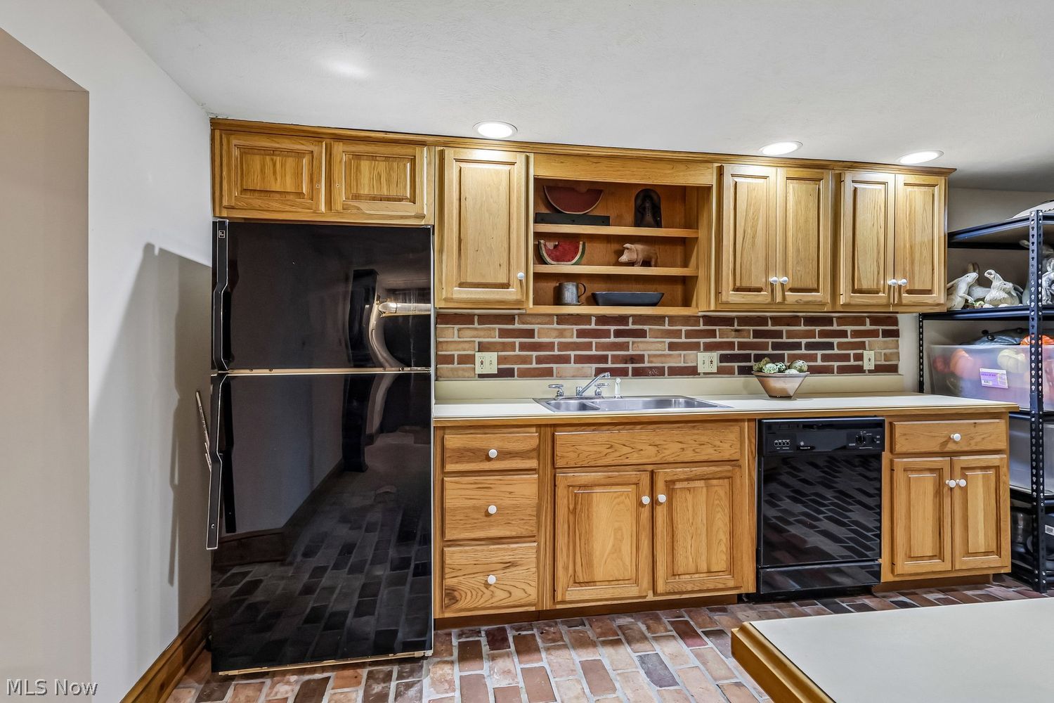 611 W Point Drive Akron OH 44333