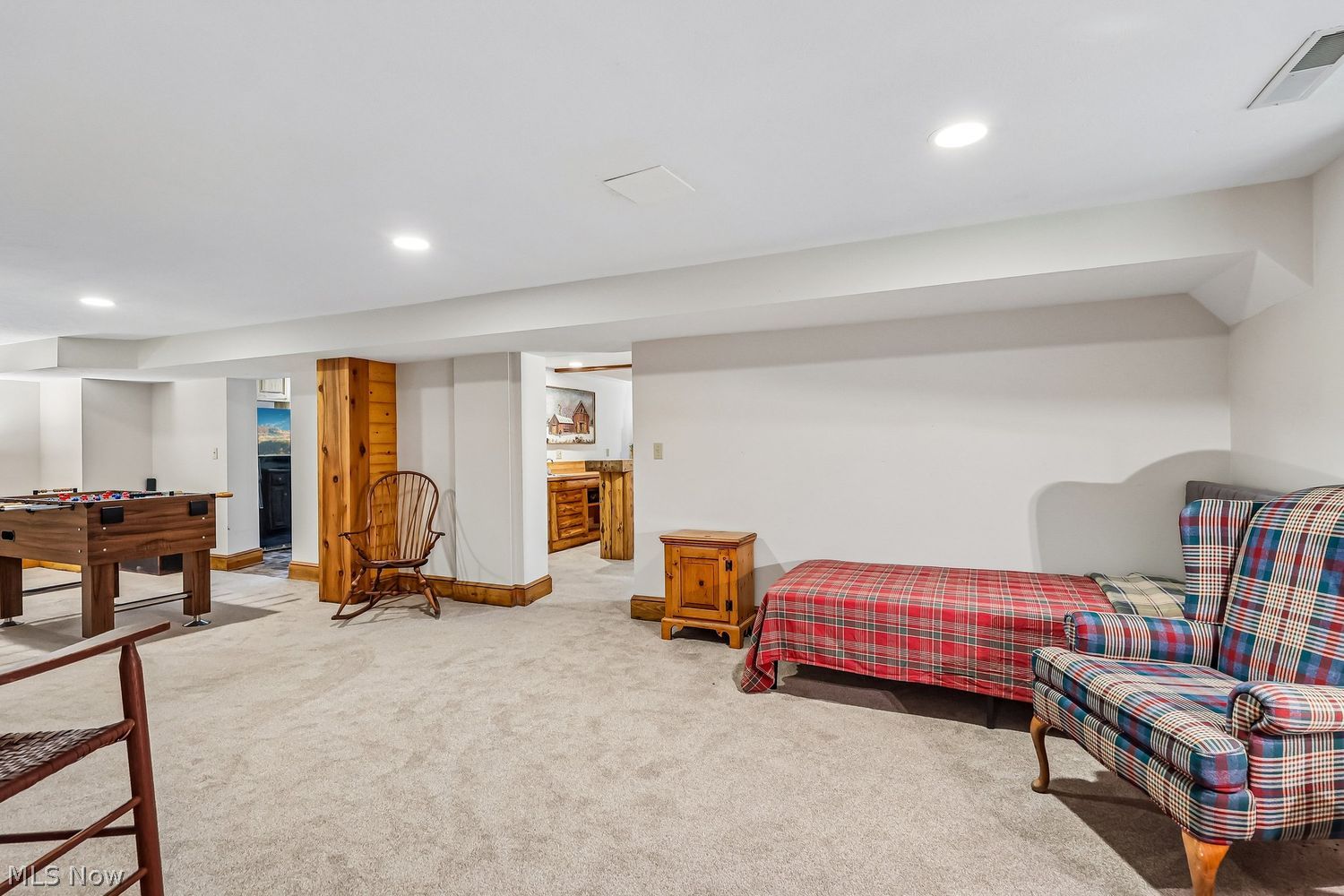 611 W Point Drive Akron OH 44333