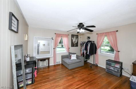 3437 Heckman Street NW Uniontown OH 44685