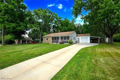 3437 Heckman Street NW Uniontown OH 44685