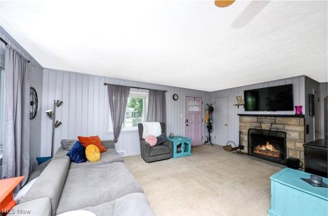 3437 Heckman Street NW Uniontown OH 44685