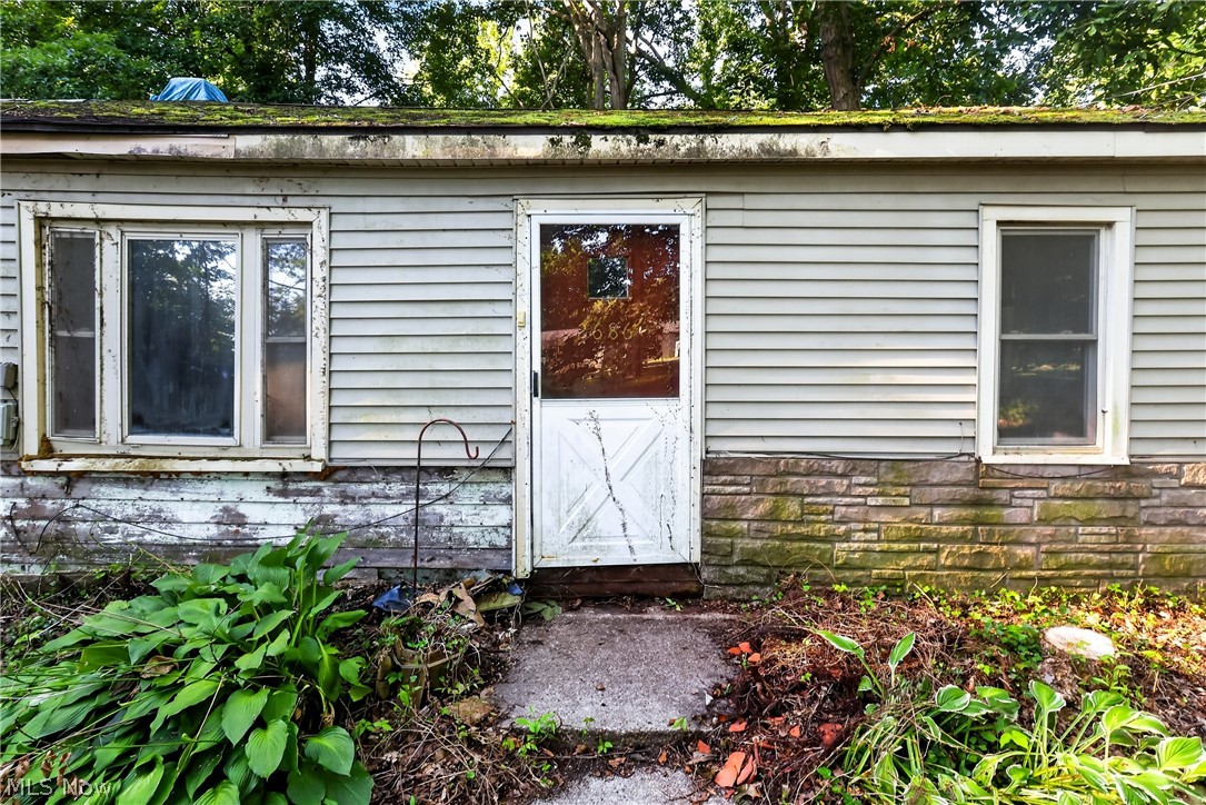 2686 Mennonite Road Mantua OH 44255