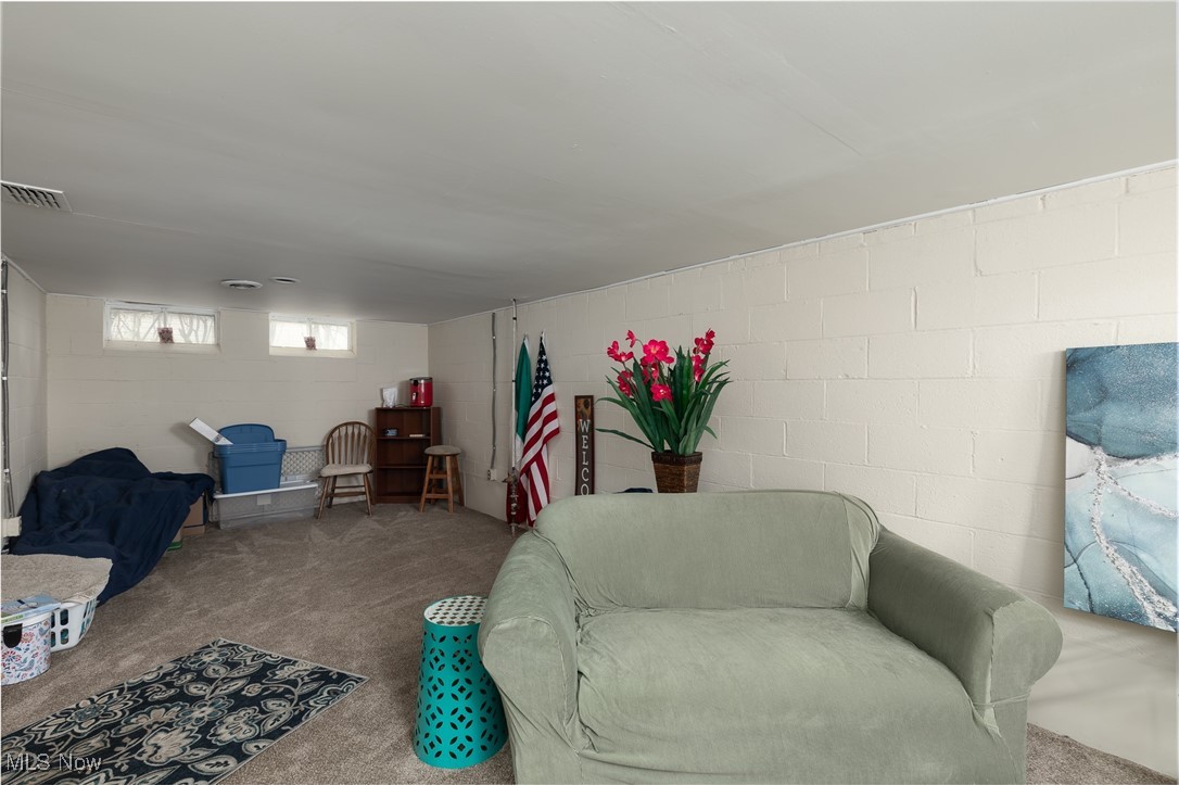 1669 Mapledale Road Wickliffe OH 44092