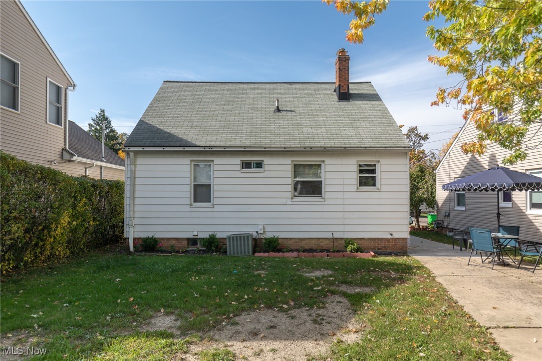 1669 Mapledale Road Wickliffe OH 44092