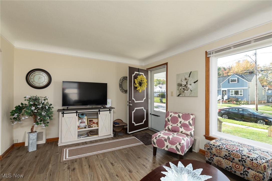 1669 Mapledale Road Wickliffe OH 44092