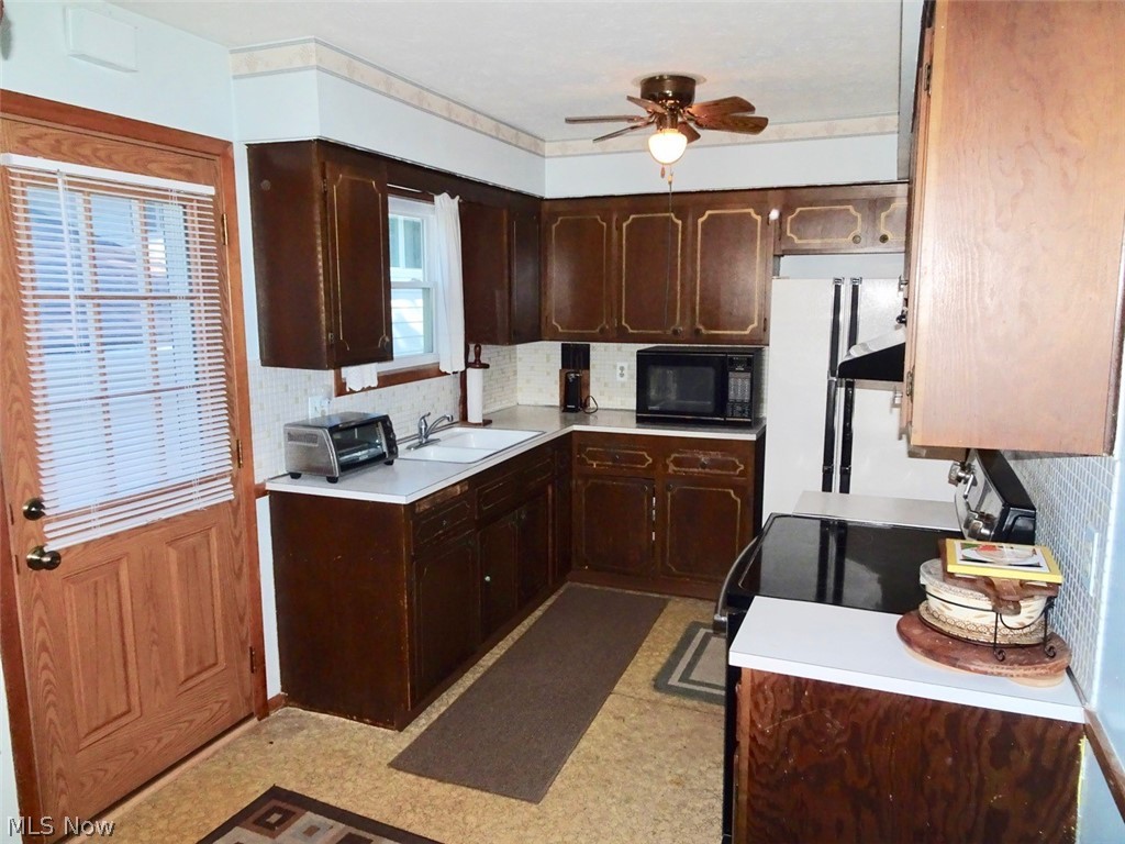 6905 Day Drive Parma OH 44129