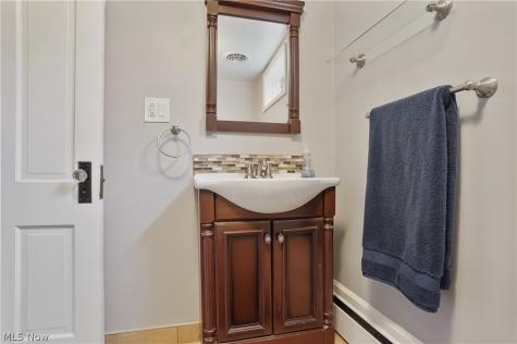 5433 Fleetwood Avenue NW Canton OH 44718
