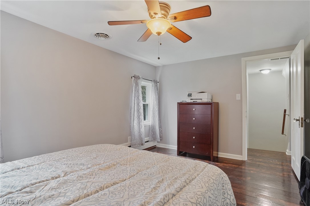 5433 Fleetwood Avenue NW Canton OH 44718