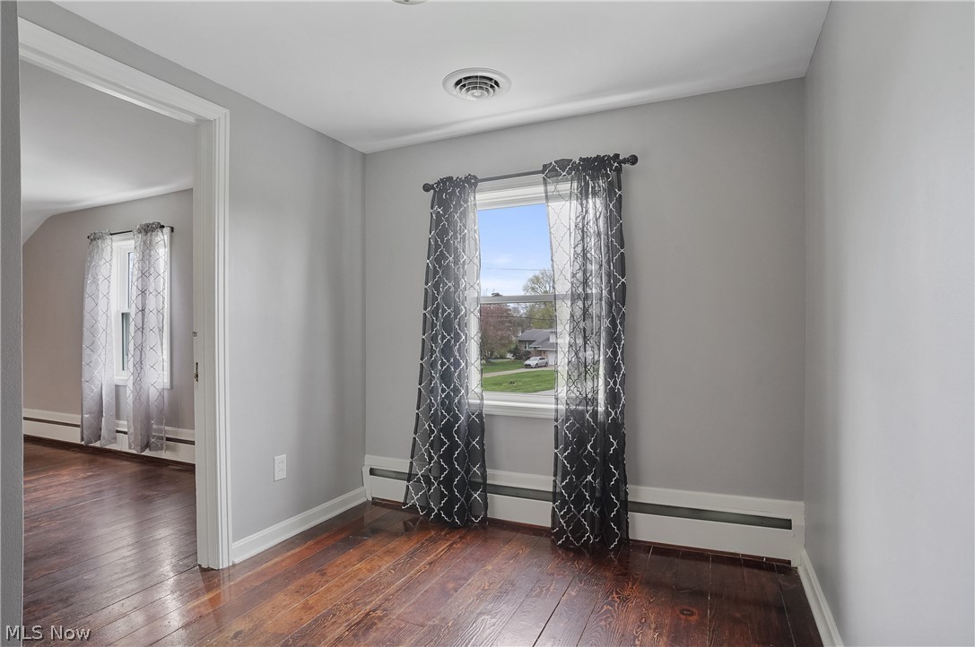 5433 Fleetwood Avenue NW Canton OH 44718