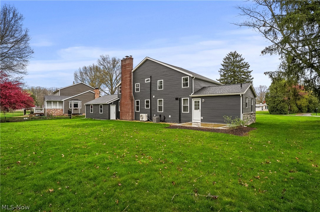 5433 Fleetwood Avenue NW Canton OH 44718