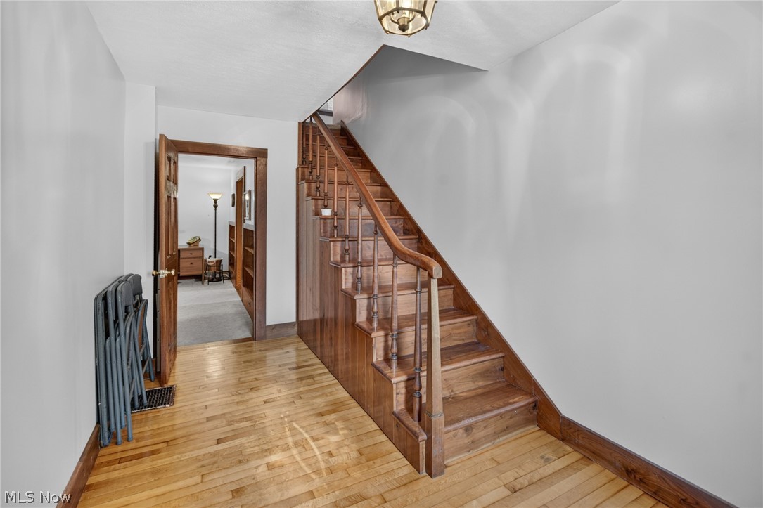 3199 State Route 7 Fowler OH 44418