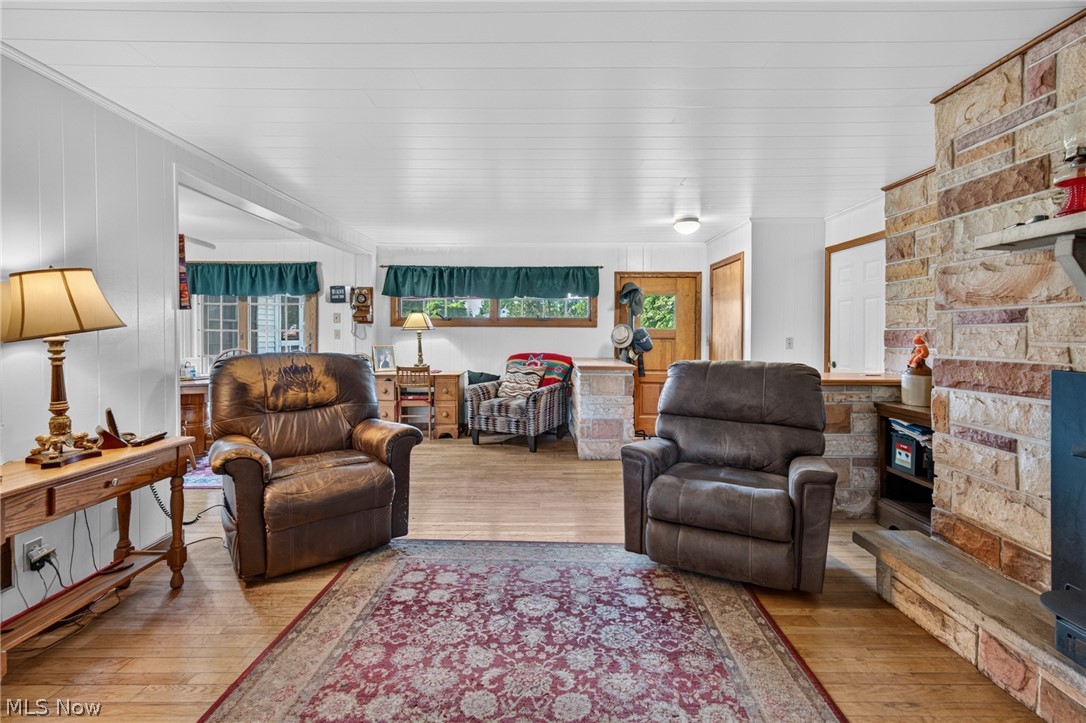 3199 State Route 7 Fowler OH 44418