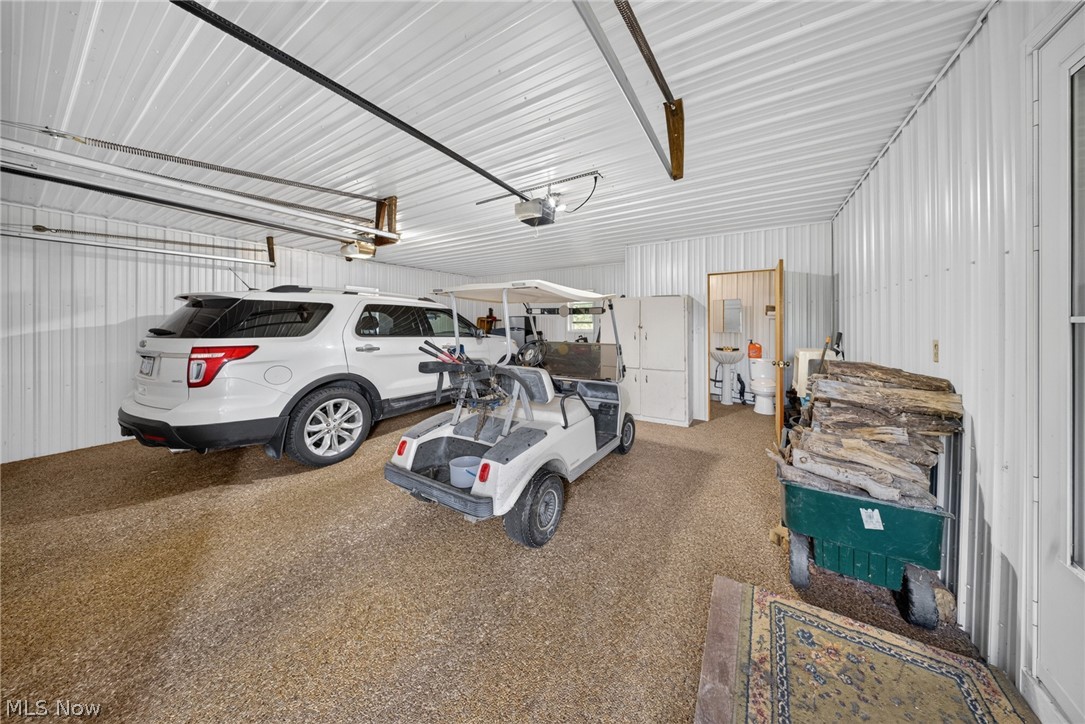 3199 State Route 7 Fowler OH 44418