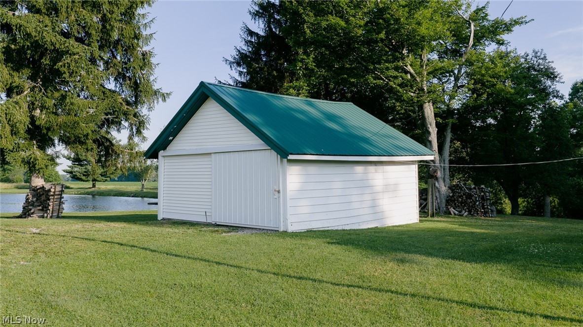 3199 State Route 7 Fowler OH 44418