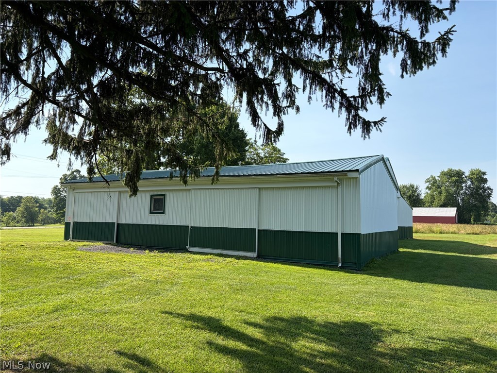 3199 State Route 7 Fowler OH 44418