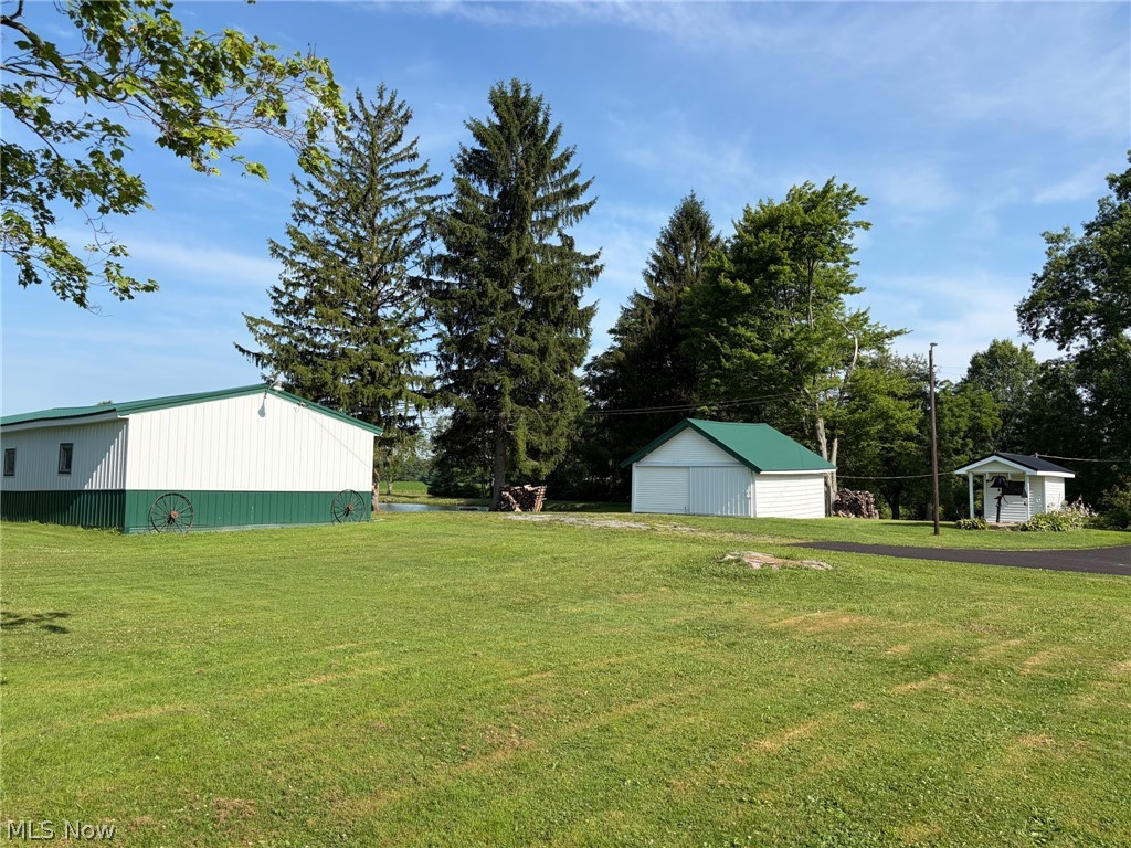 3199 State Route 7 Fowler OH 44418