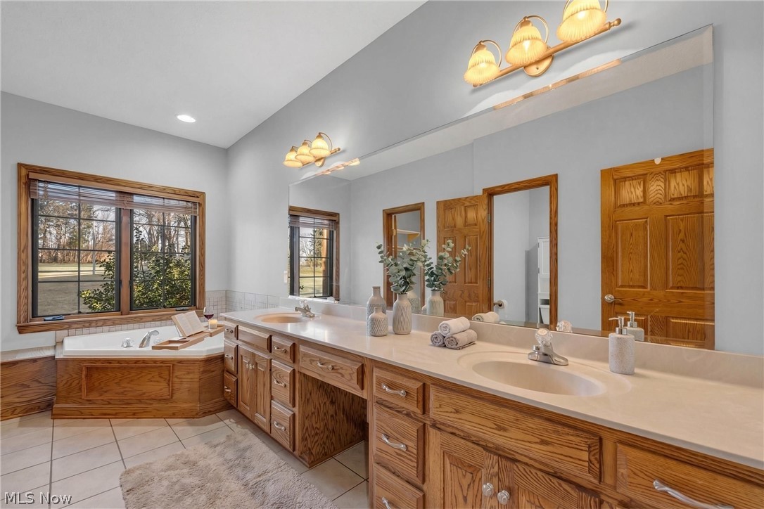 24235 Ridge Road East Rochester OH 44625