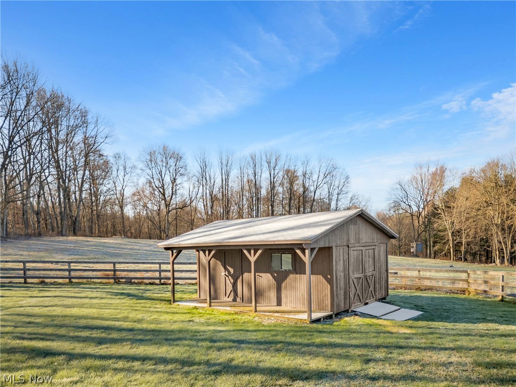 24235 Ridge Road East Rochester OH 44625