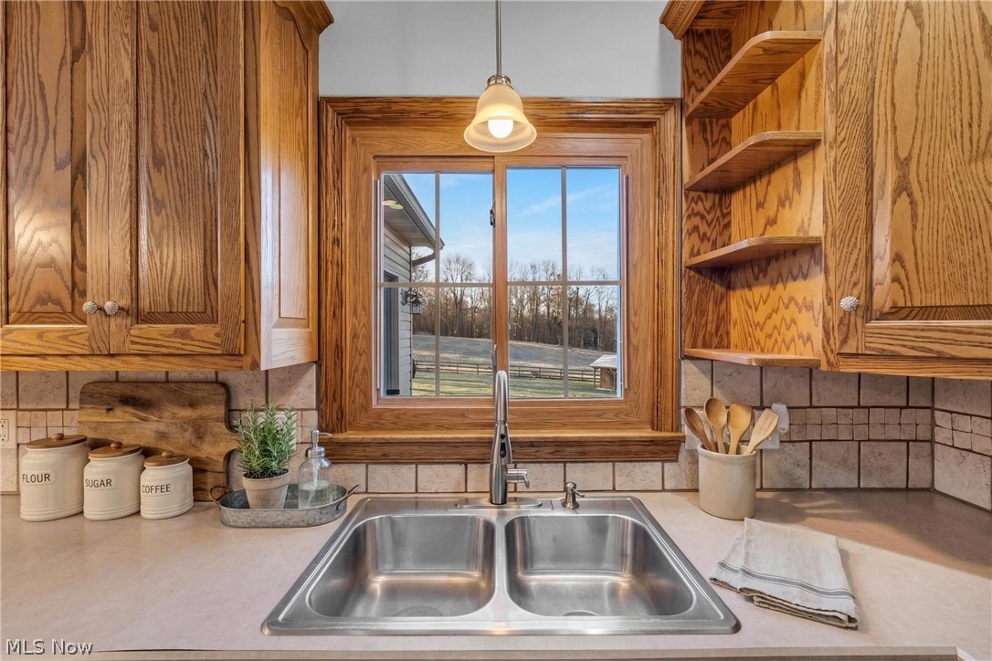 24235 Ridge Road East Rochester OH 44625