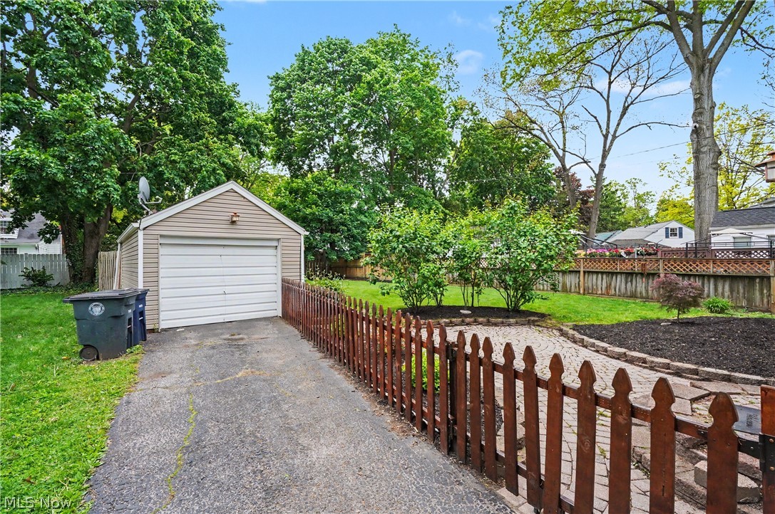 131 Sheldon Drive Akron OH 44313