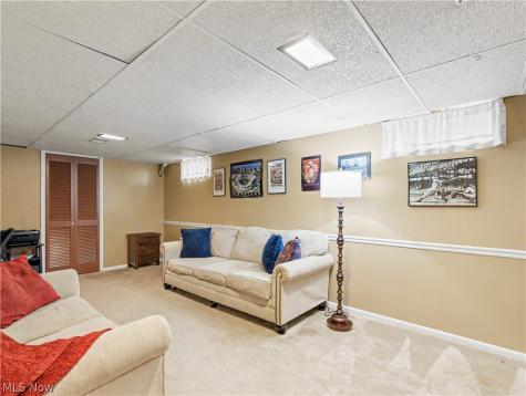 1660 Wiltshire Road Akron OH 44313