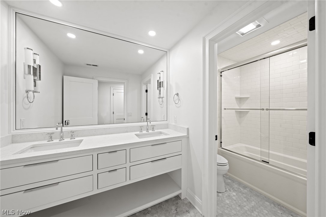 115 E Summit Street Chagrin Falls OH 44022