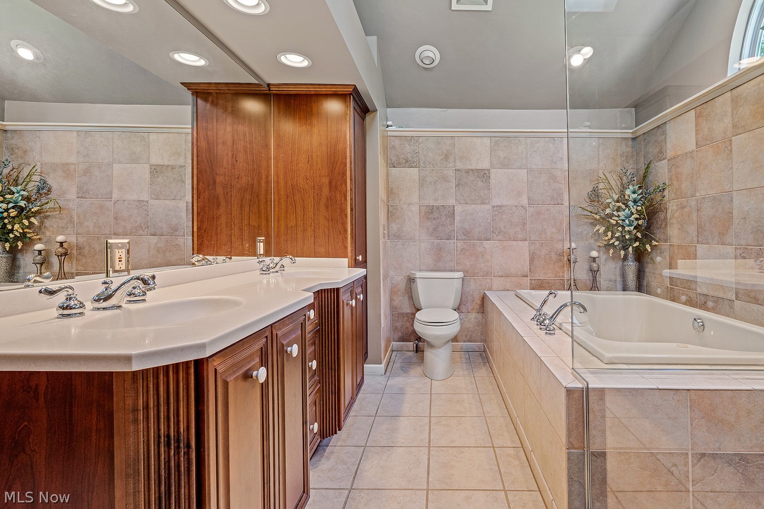 4746 S Raccoon Road Canfield OH 44406