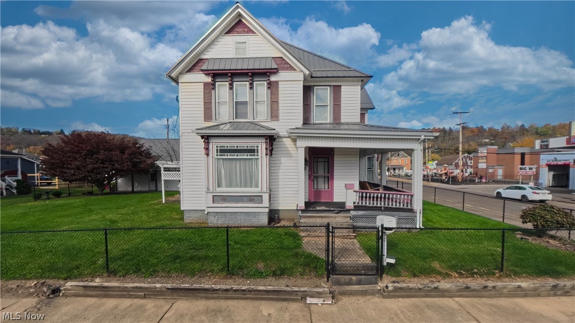 1703 Commerce Street Wellsville OH 43968
