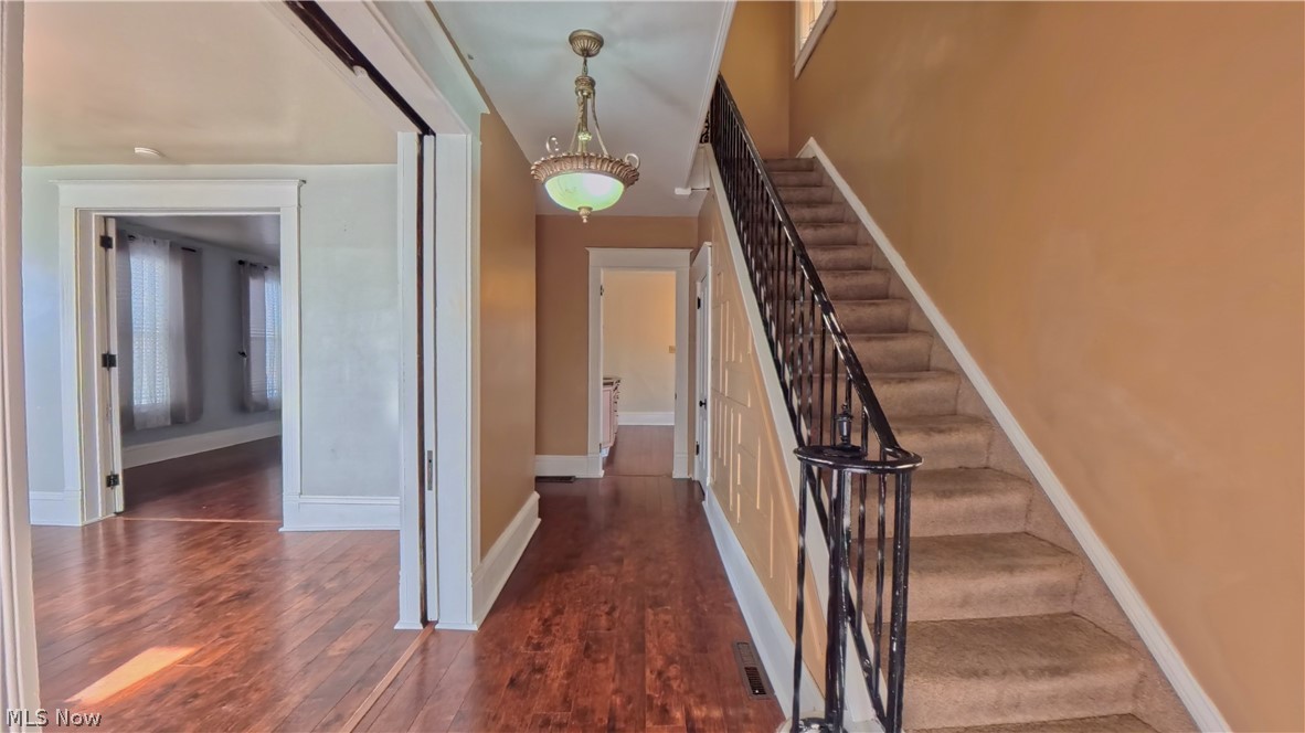 1703 Commerce Street Wellsville OH 43968