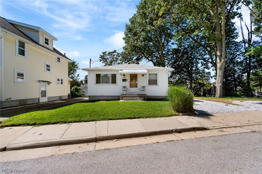 634 Parkview Avenue Akron OH 44310