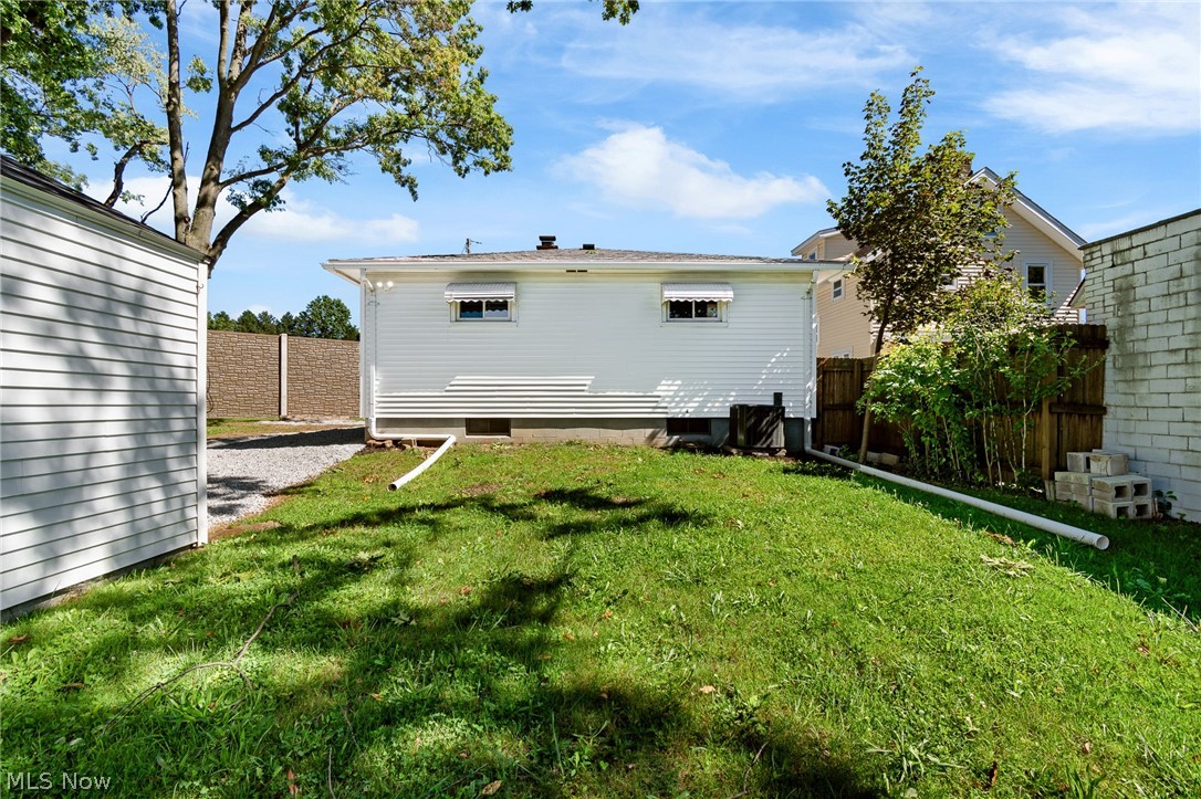 634 Parkview Avenue Akron OH 44310