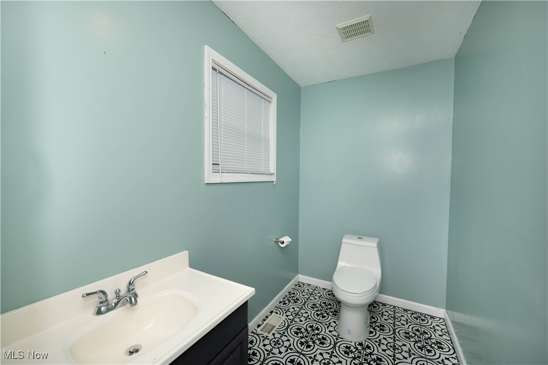 6484 Elmwood Road Mentor OH 44060