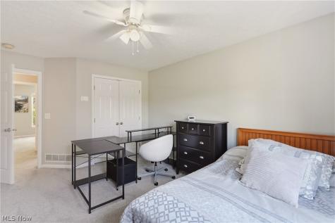 9181 Millstream Circle Olmsted Falls OH 44138