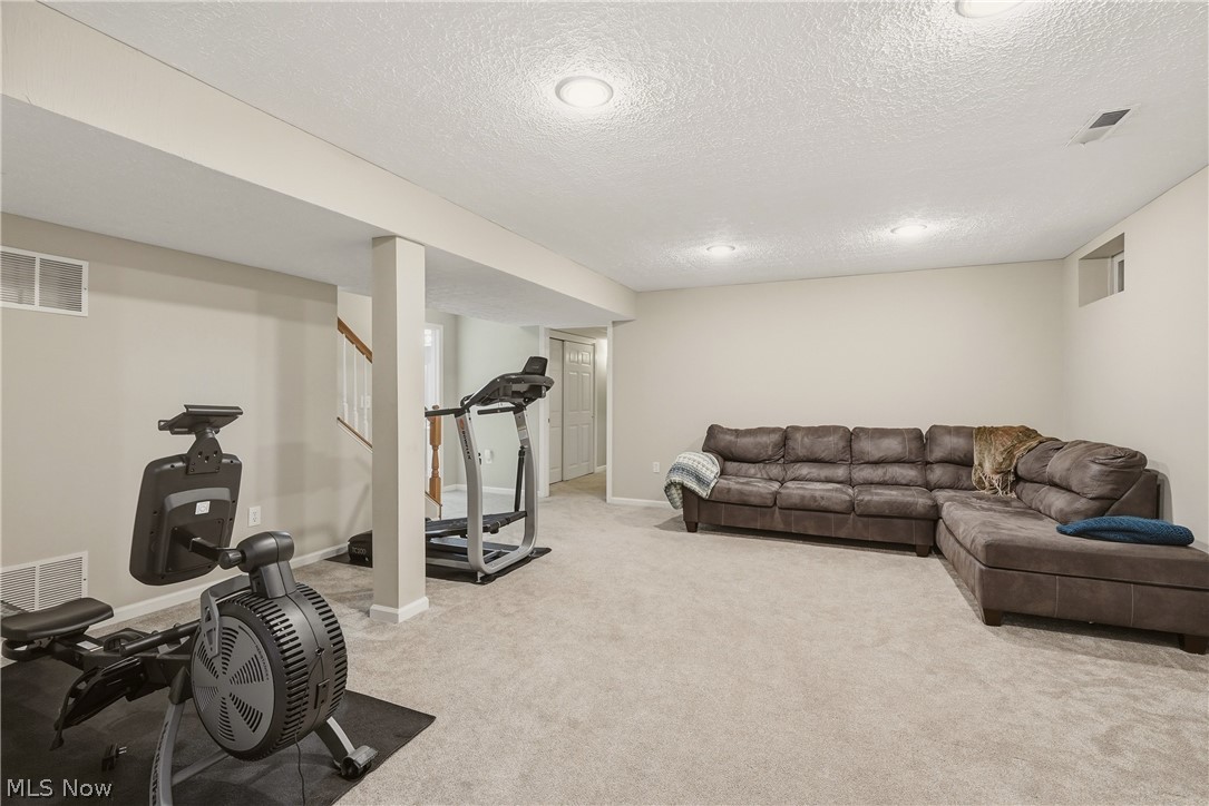 9181 Millstream Circle Olmsted Falls OH 44138