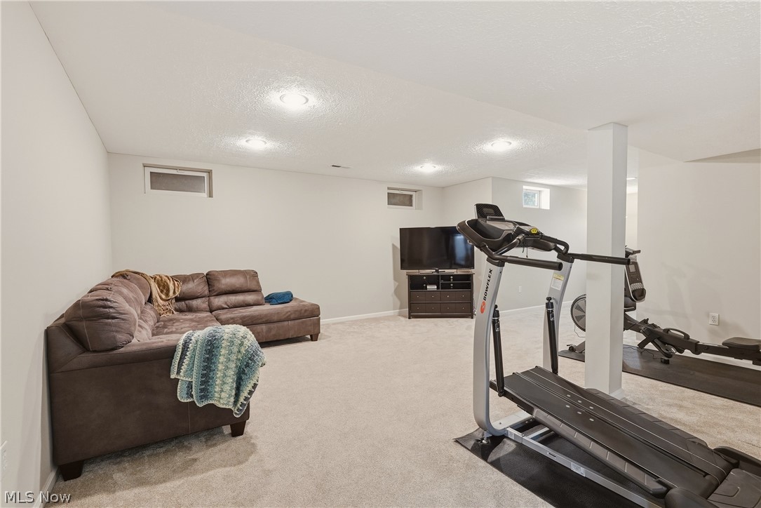 9181 Millstream Circle Olmsted Falls OH 44138