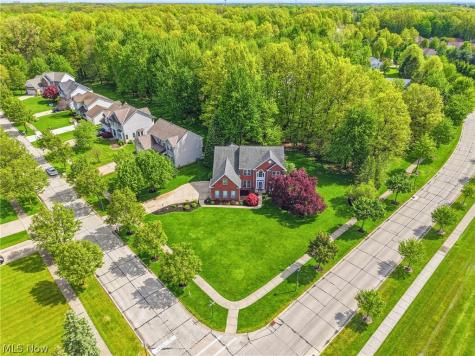 9181 Millstream Circle Olmsted Falls OH 44138