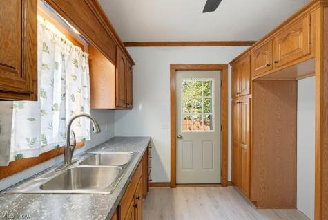 204 N Liberty Street Minerva OH 44657