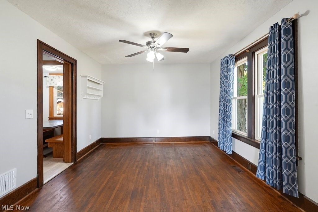 204 N Liberty Street Minerva OH 44657