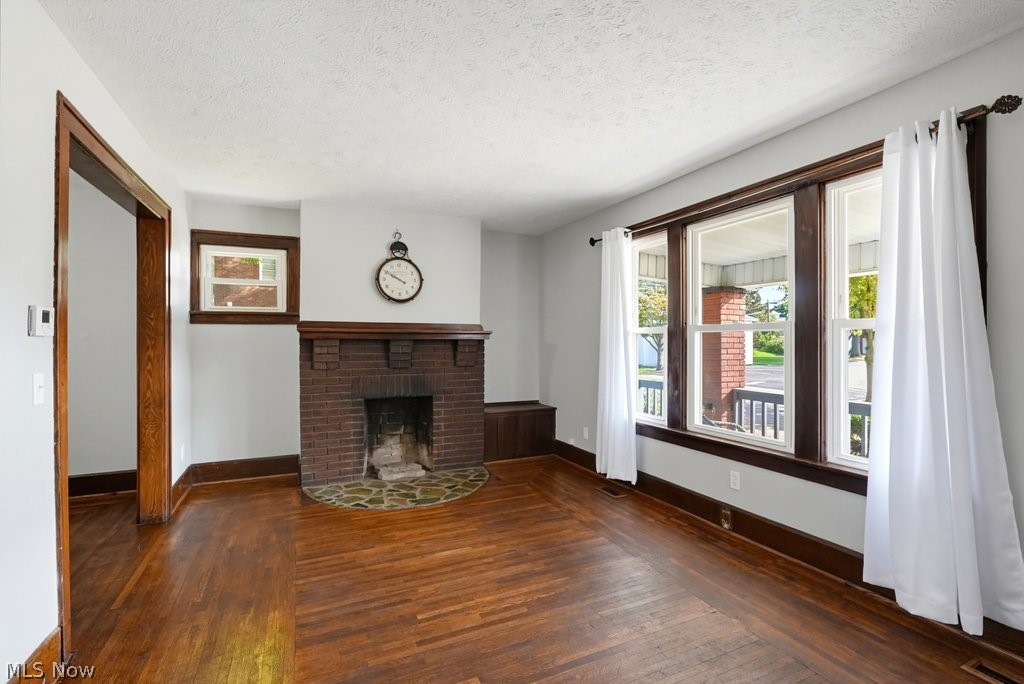 204 N Liberty Street Minerva OH 44657