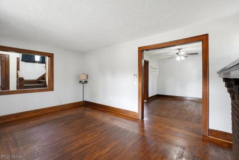 204 N Liberty Street Minerva OH 44657