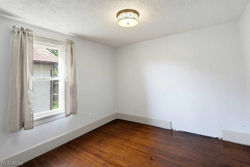 204 N Liberty Street Minerva OH 44657