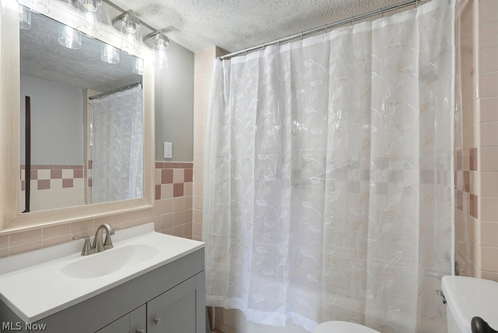 204 N Liberty Street Minerva OH 44657