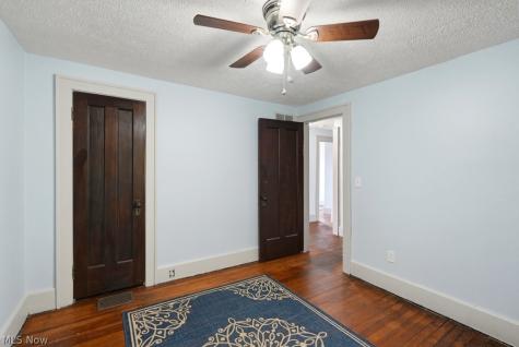 204 N Liberty Street Minerva OH 44657