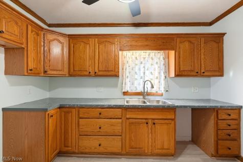 204 N Liberty Street Minerva OH 44657