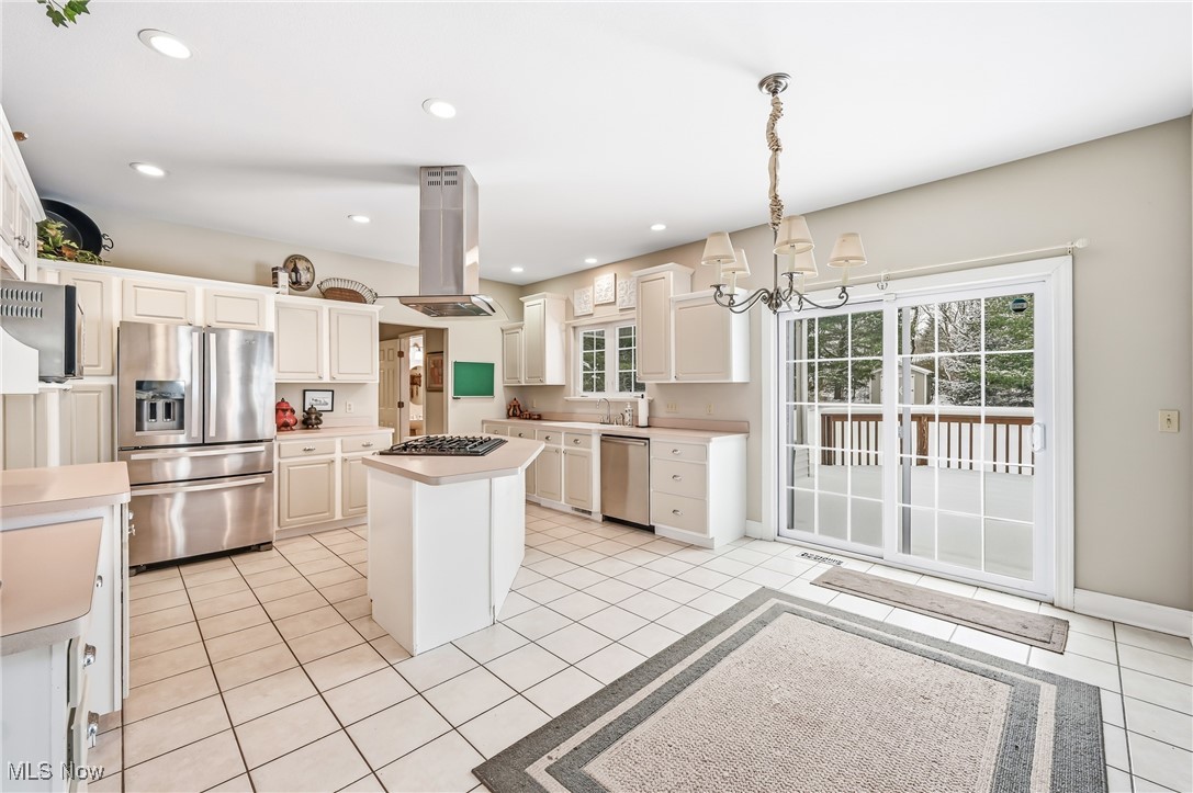 103 Westwind Warren OH 44484