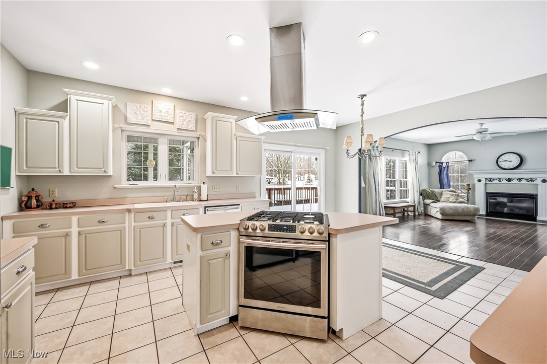 103 Westwind Warren OH 44484